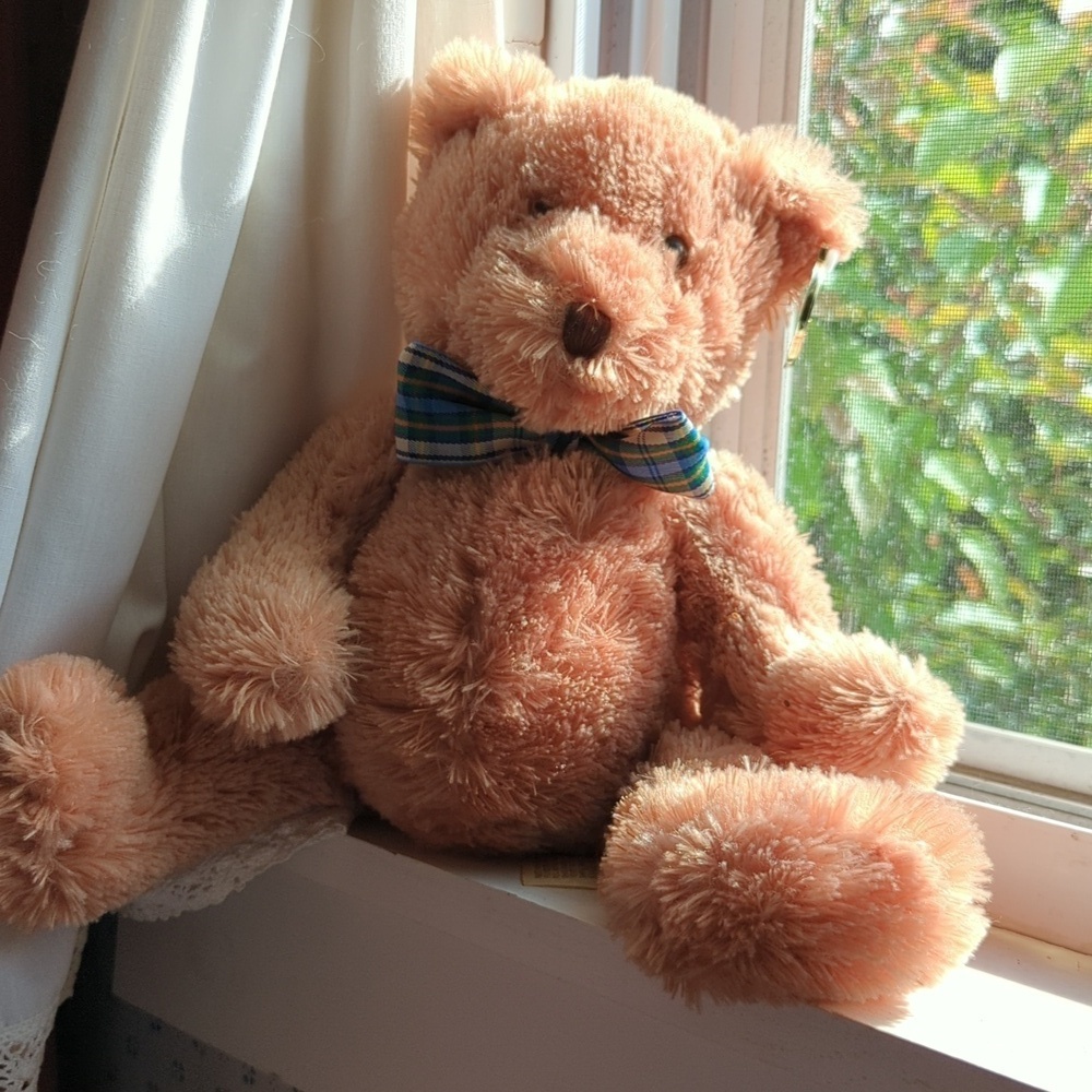 Dan Dee Collectors Choice Brown Teddy Bear Blue plaid bow tie, NWOT, stuffy